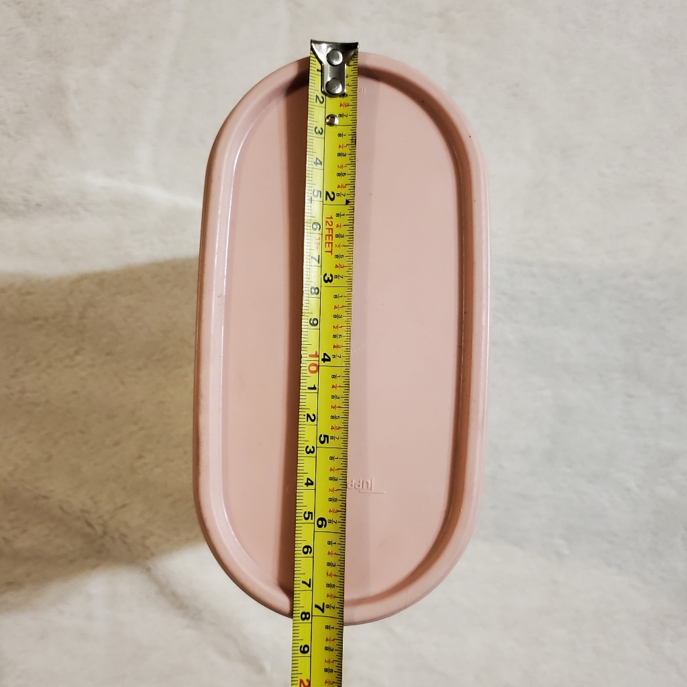 2 Tupperware Storage Containers - Picture 11 of 12